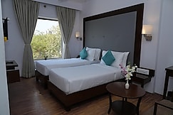 Hotel Clarks Collection Bhavnagar, Bhavnagar