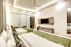 Hotel All Iz Well, Delhi