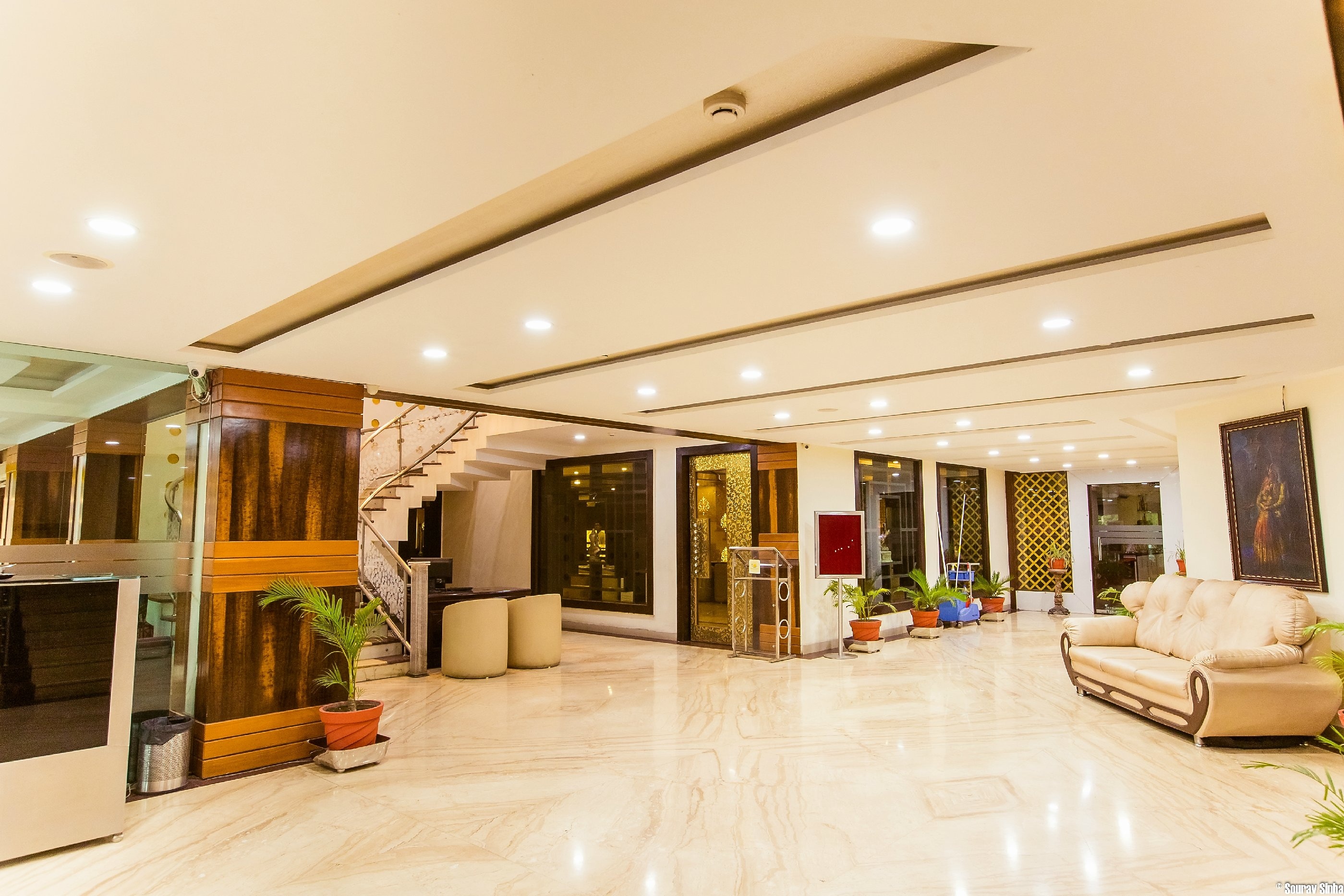 Papaya Tree Best Rates on Indore Hotel Deals, Reviews & Photos