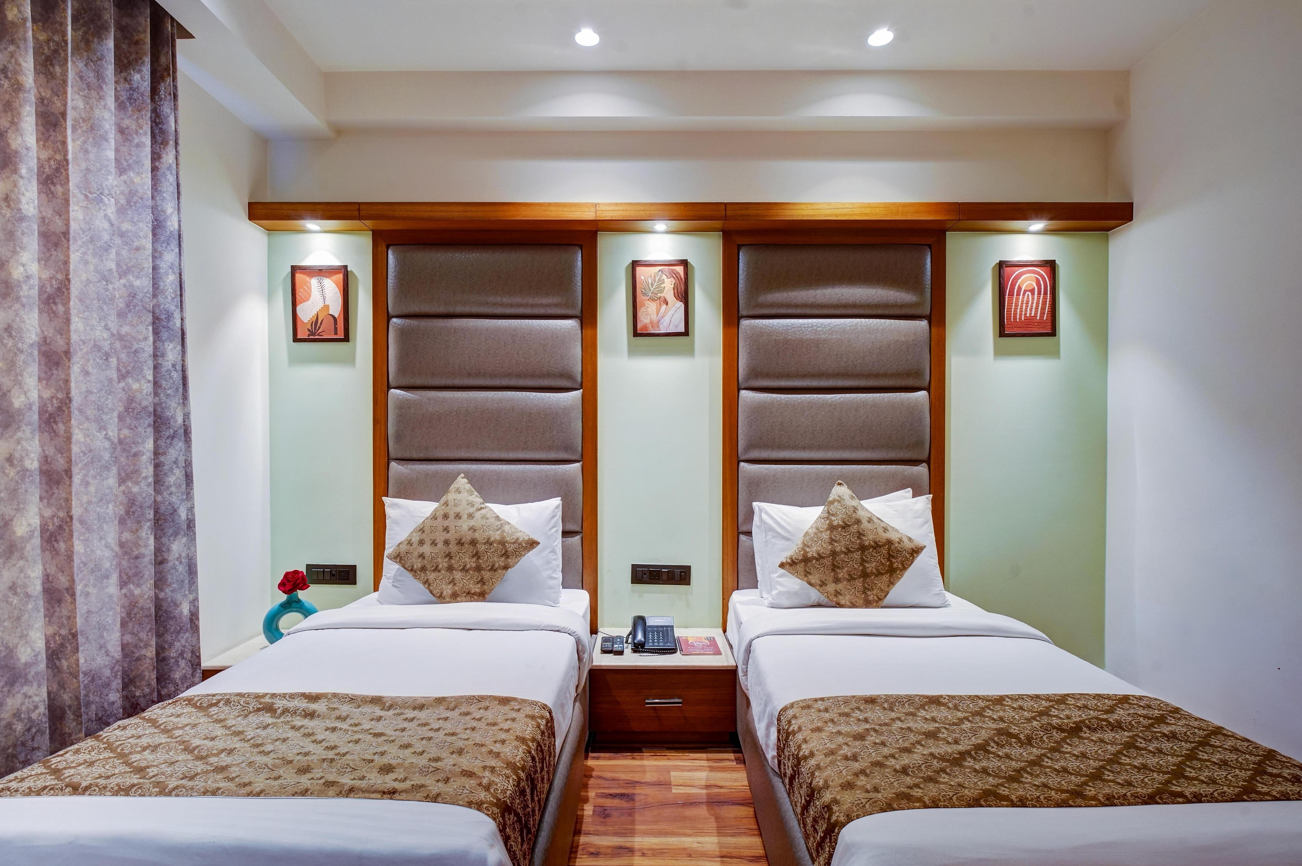 Hotel The Pearl - Newly Renovated in City Centre - Tap to explore photos