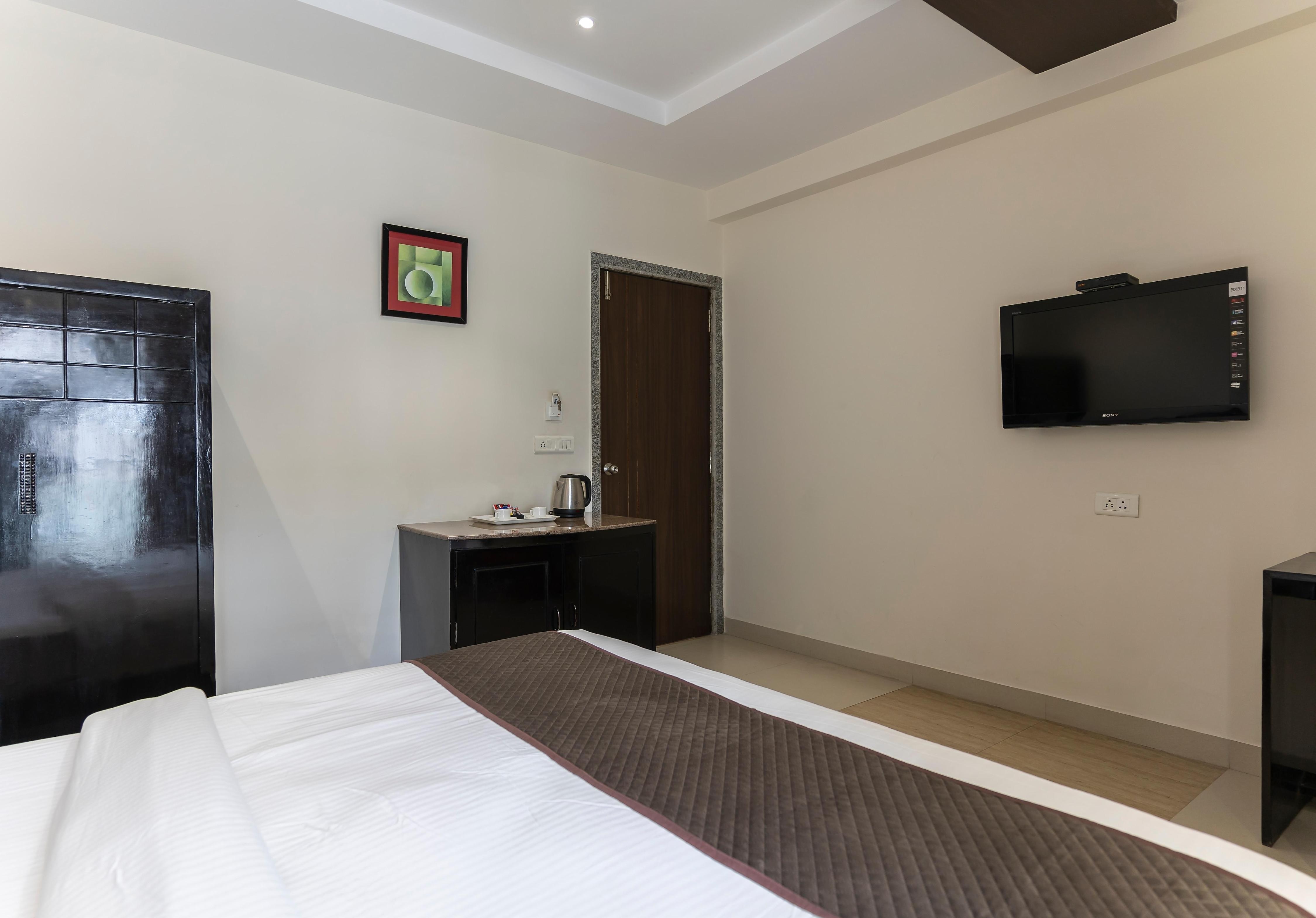 HOTEL THE ARCHI - A Boutique Stay - Tap to explore photos