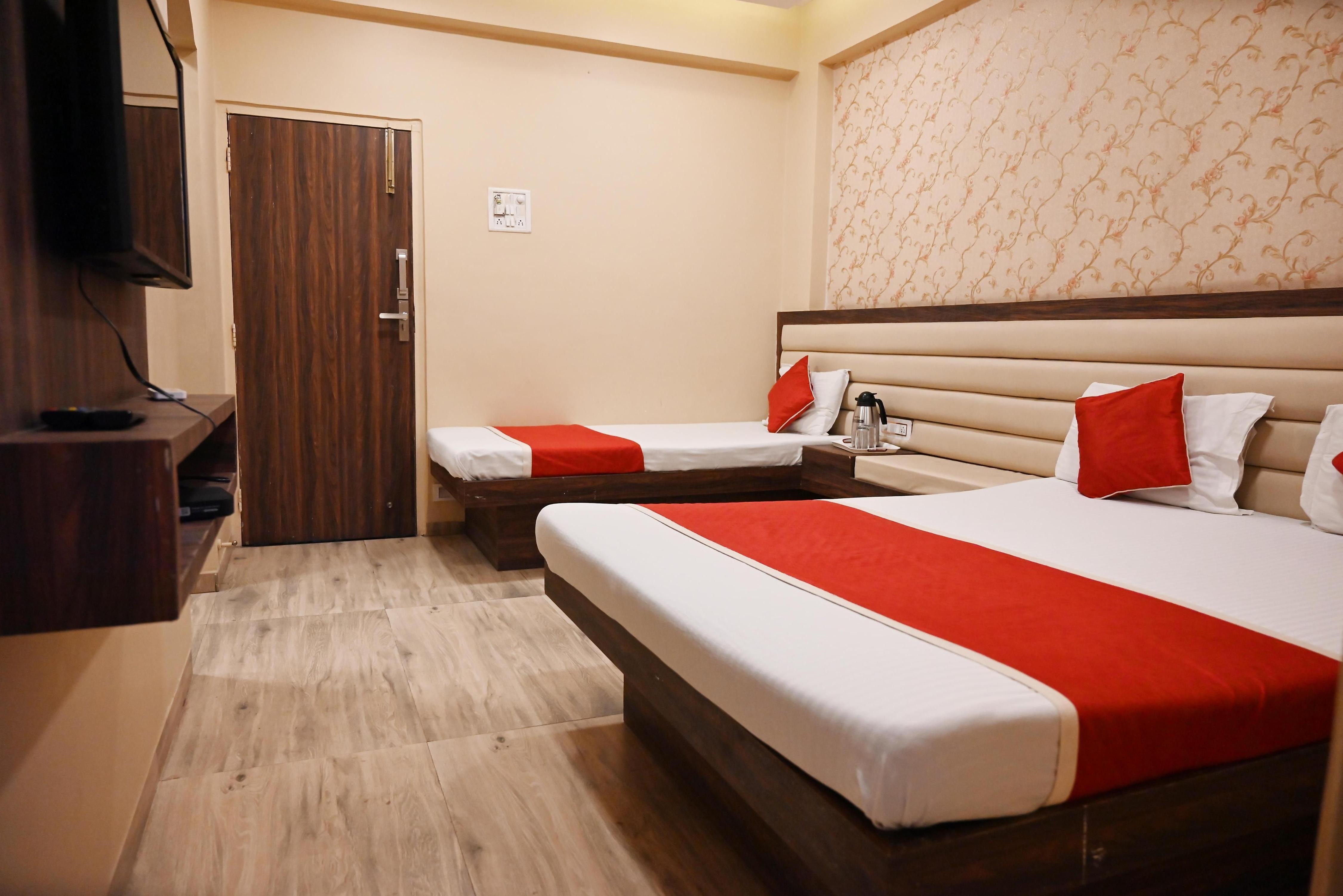 3 Bed AC Room 1