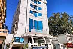 Hotel Sripada, Guntur