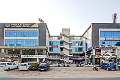 Hotel Middletown, Gandhinagar