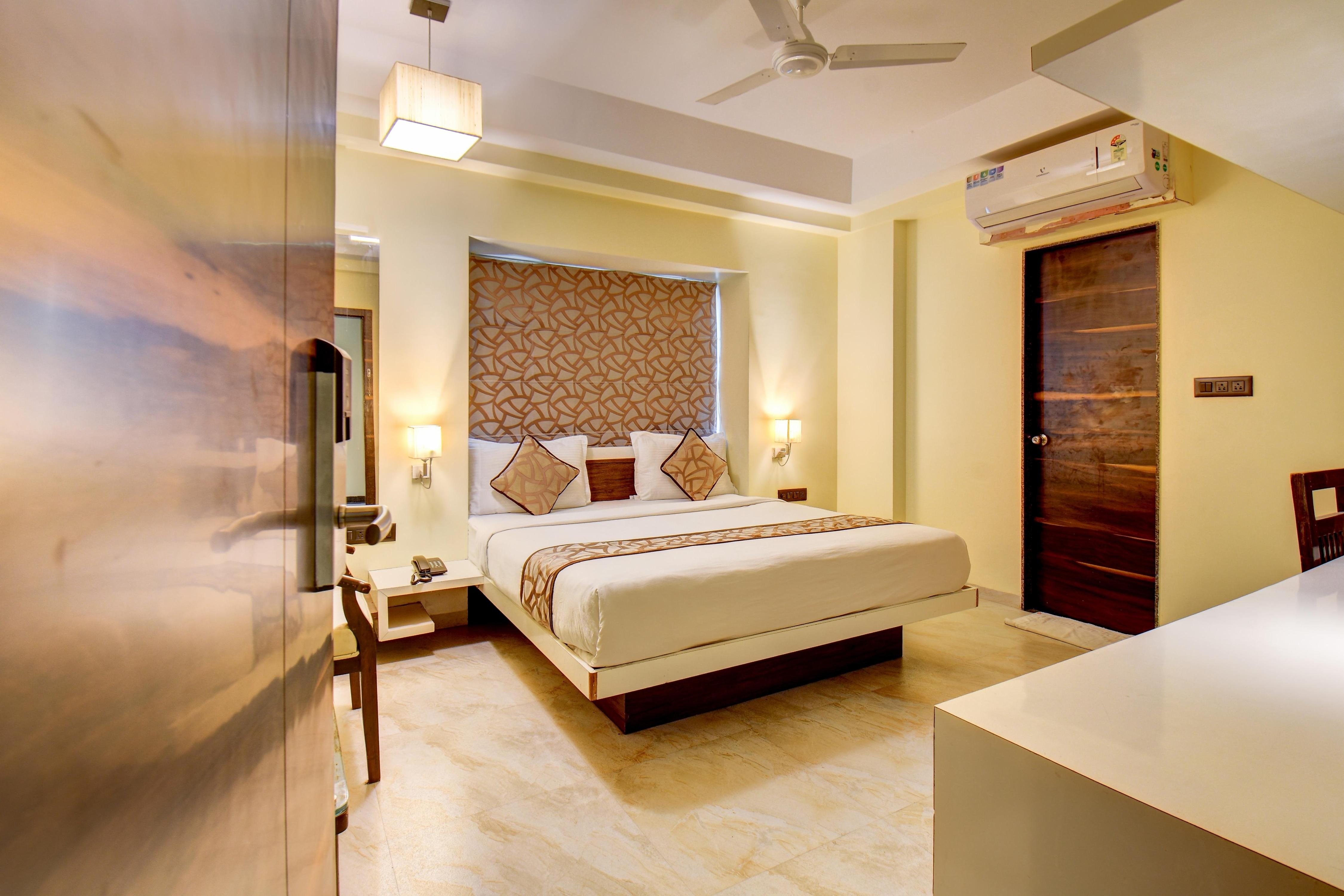 Deluxe Double Room 1