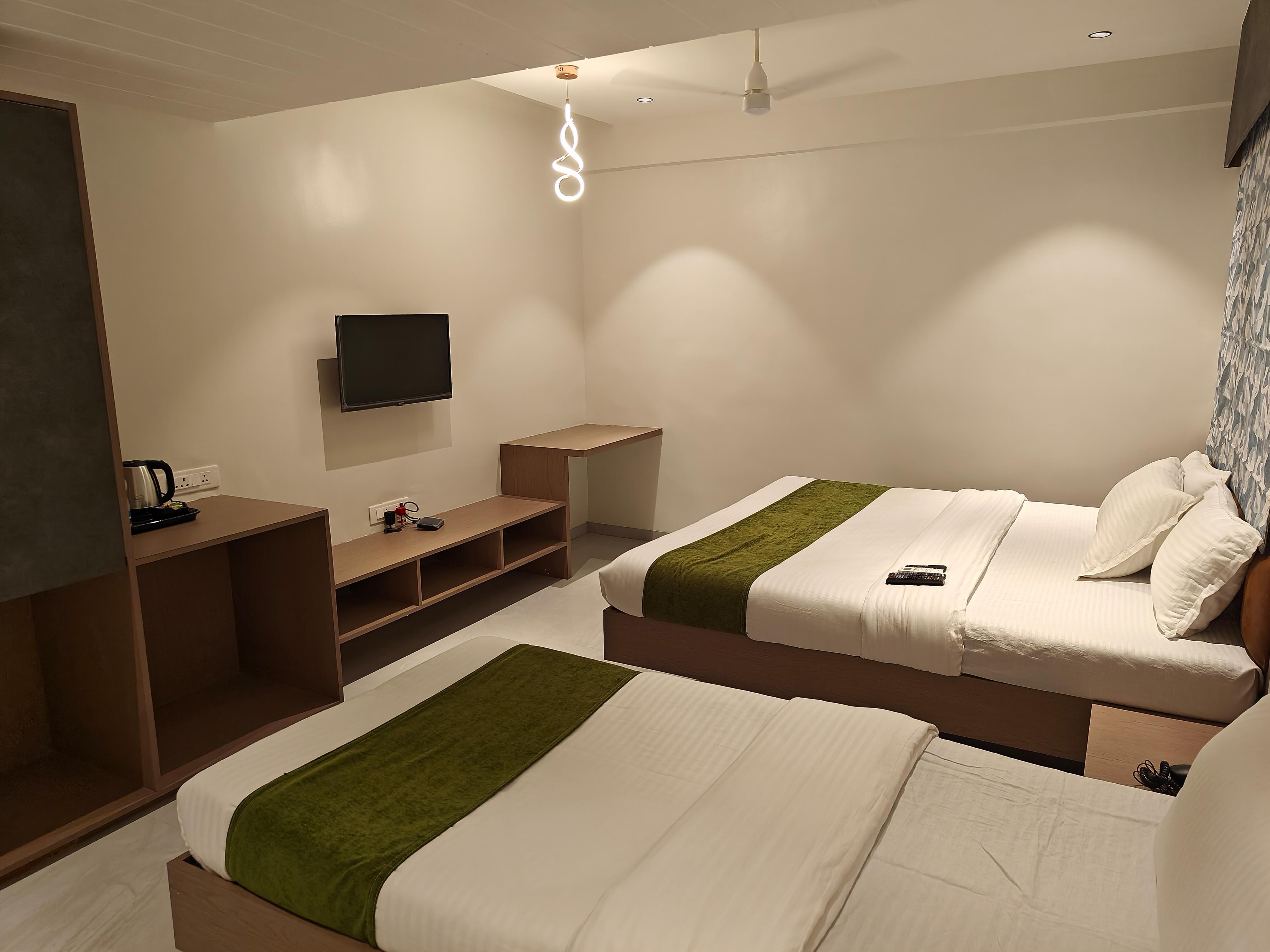 Hotel Modi Samrat 4