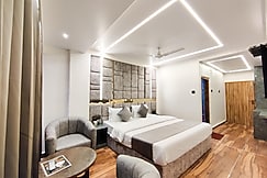 Hotel Cosmos Mall Road, Shimla