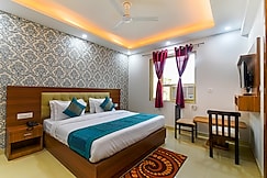 Hotel Urban Tree @ Delhi Airport, Delhi