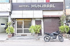 Hotel Munjraal, Ludhiana