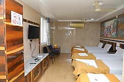 SSR Hotel, Srikalahasti