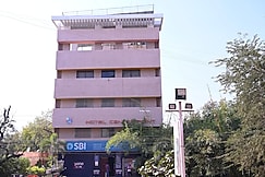 Hotel Center Point, Solapur