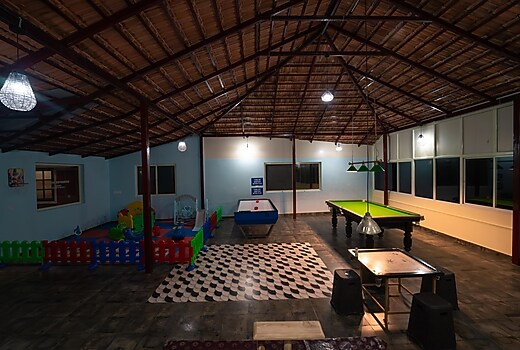 KINGMAKER Plantation with River Stream