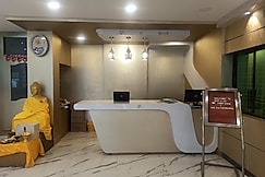 Hotel Om International, Bodhgaya