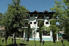 Kashmir Holiday Inn, Srinagar