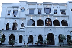 hotel kings retreat, Patiala