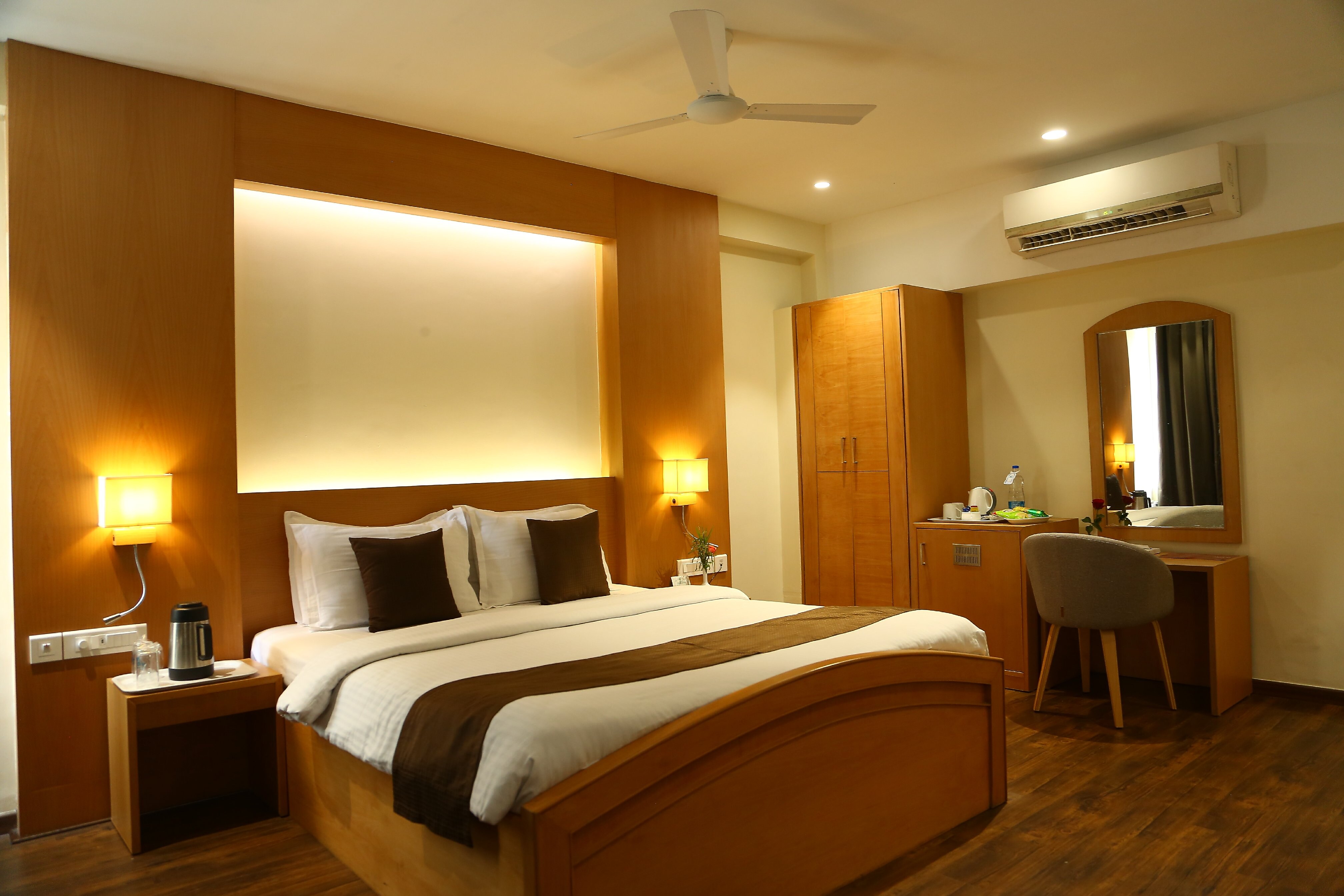 The Mount Manor Best Rates on Chennai Hotel Deals, Reviews & Photos