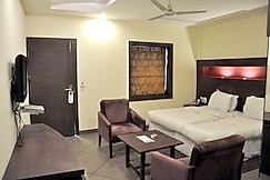 Hotel Ruby, Aligarh