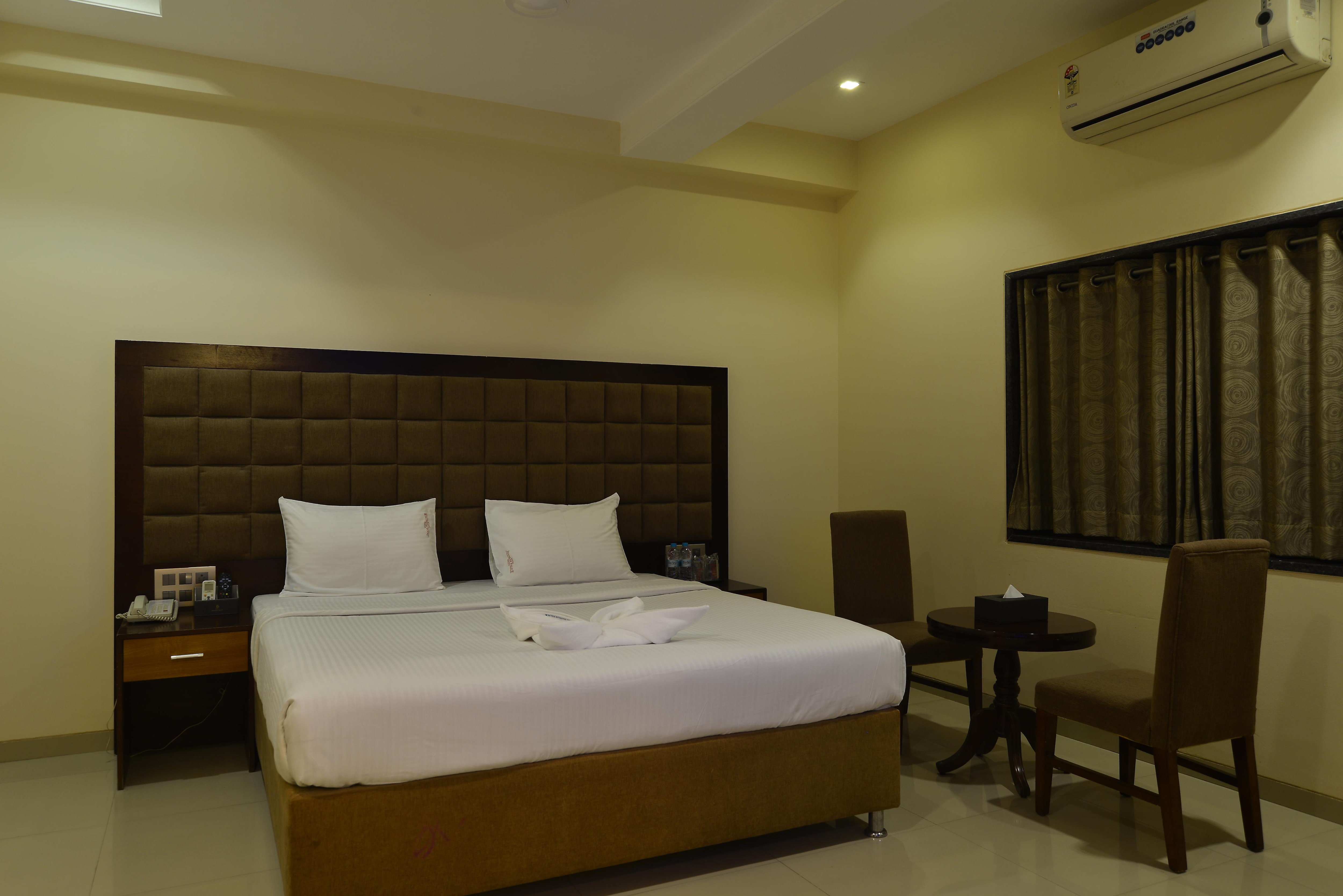 Hotel Jhankar Palace - Tap to explore photos