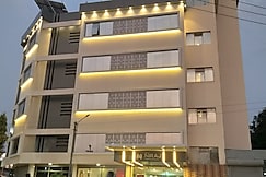 HOTEL NIRAJ INTERNATIONAL, Parbhani