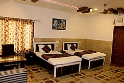 HOTEL AASHIANA, Bathinda