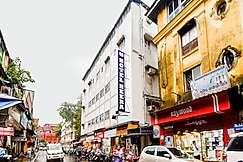Hotel Heera, Kolkata