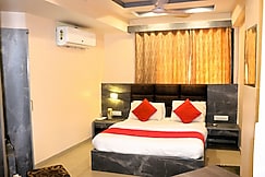 Hotel Vrundavan, Himmatnagar