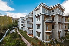 Reenam Hotel, Leh