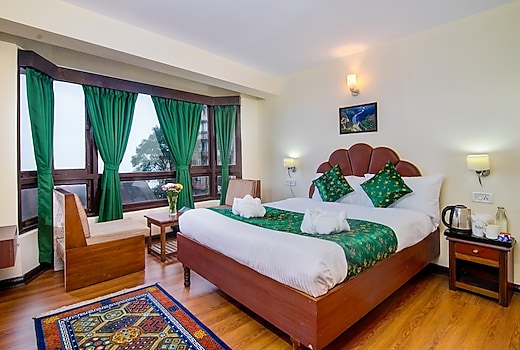 Muscatel Bhumsang - 200 Mts from Mall Road