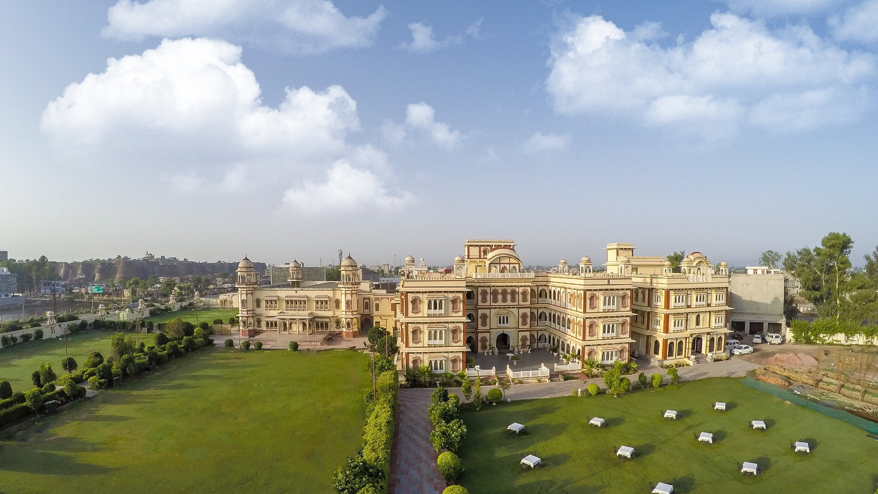 Rajvi Palace Hotel, Sardarshahar