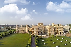 Rajvi Palace Hotel, Nohar