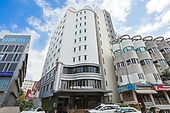 Hotel President, Vadodara