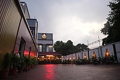 HOTEL HB INTERNATIONAL (Formerly Hotel Rajkamal), Deoghar