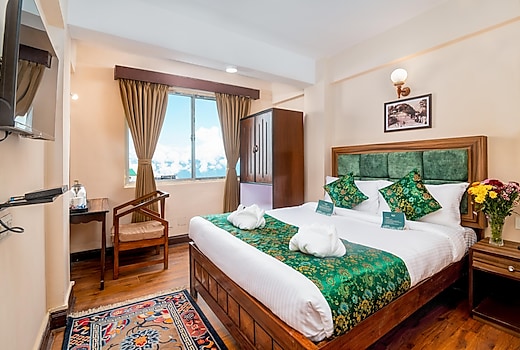 Muscatel Roma - 400 Mts from Mall Road