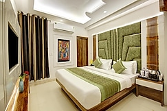 Hotel Star Villa- 1 Minute from NDLS Station, Delhi