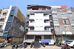 Hotel Gujarat Palace, Ujjain