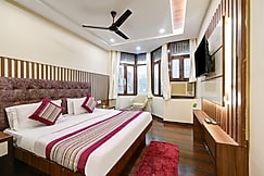Batra Holiday  Home Near Nizamuddin Railway Station, Delhi