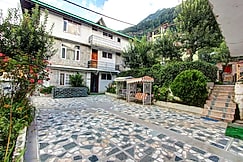 Hotel Utsav Manali, Manali