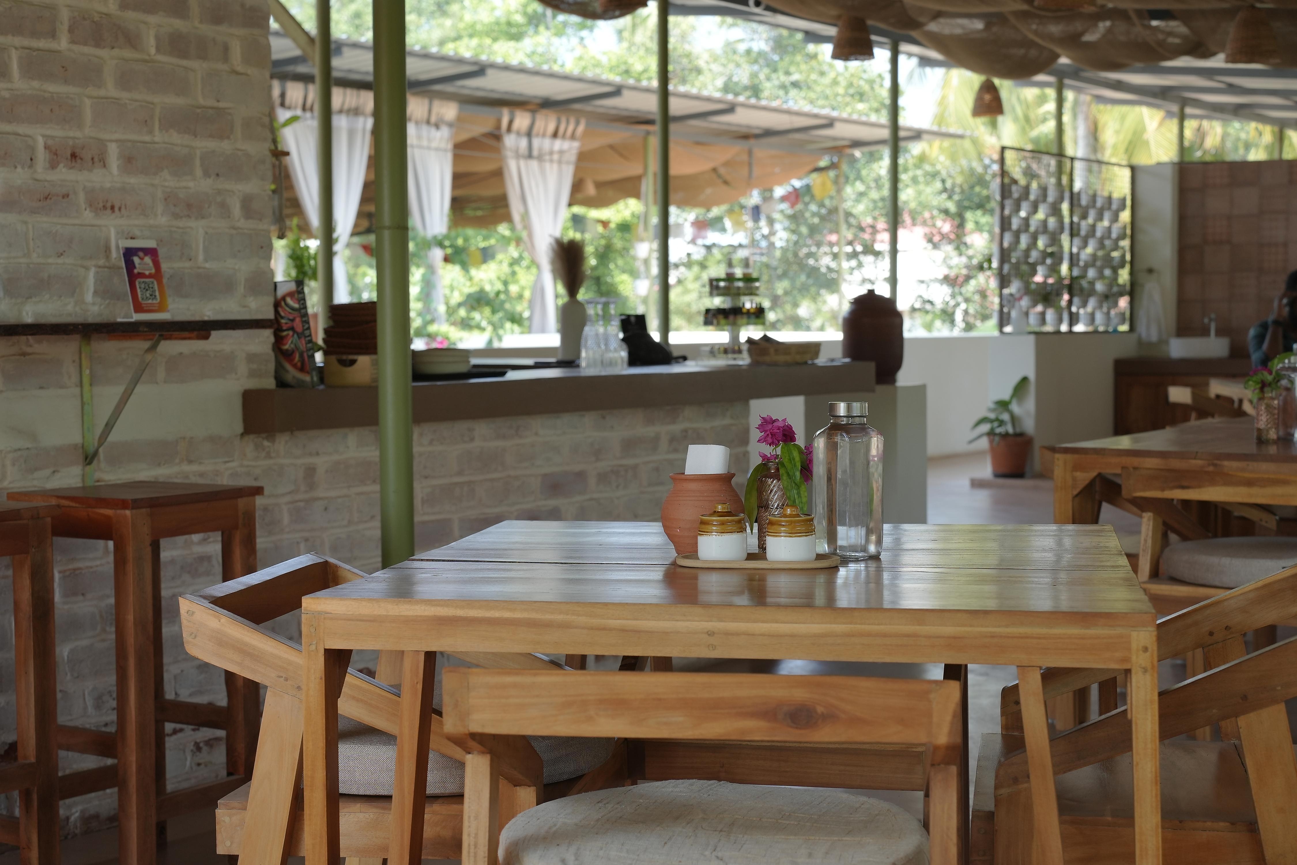 Le Petit Café