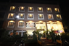 Hotel Rajhans Regent, Bhopal