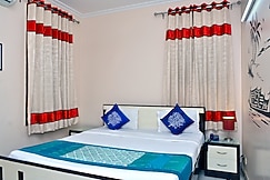 Kumar Bed and Breakfast | Rooms & Caretaker, Delhi