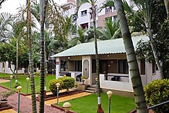 GULMOHOR RESORT, Wai