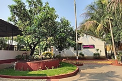 GULMOHOR RESORT, Wai