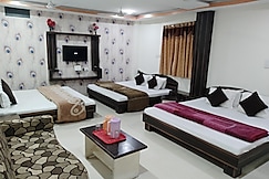 Hotel Vrandavan Palace (Near Mahakal Temple), Ujjain