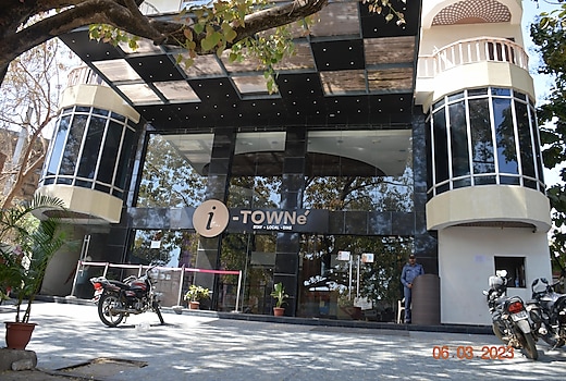 i-TOWNe (A Unit of Hotel Shivam International)