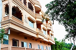 Hotel Raj Palace , Maheshwar