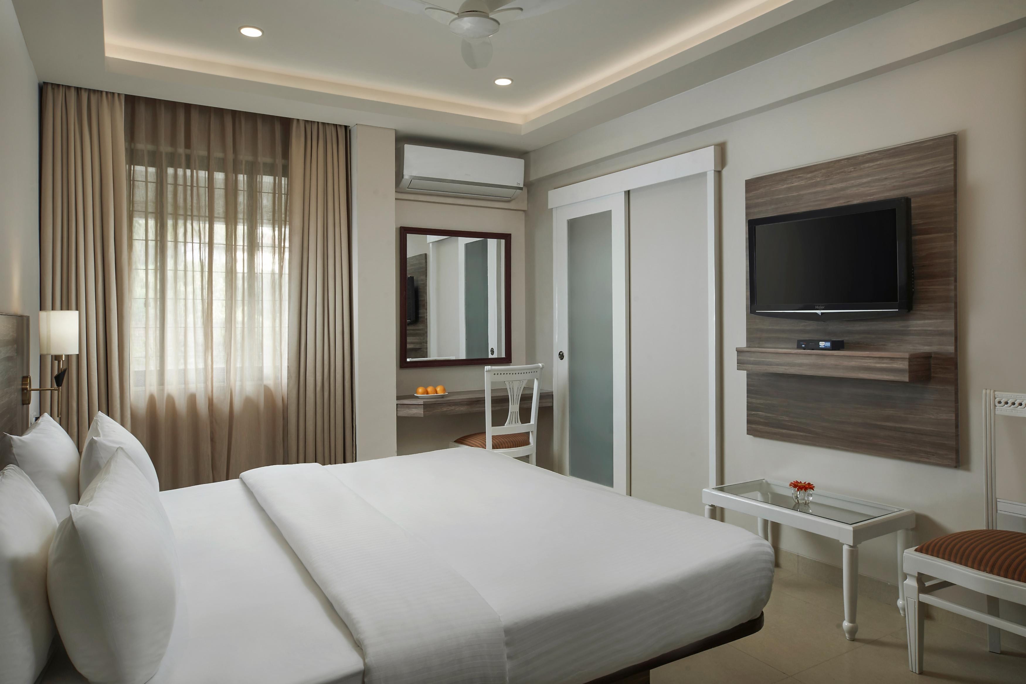 Hotel Rajdhani - Tap to explore photos