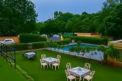 The Lavitra Lakeview Hotel, Udaipur