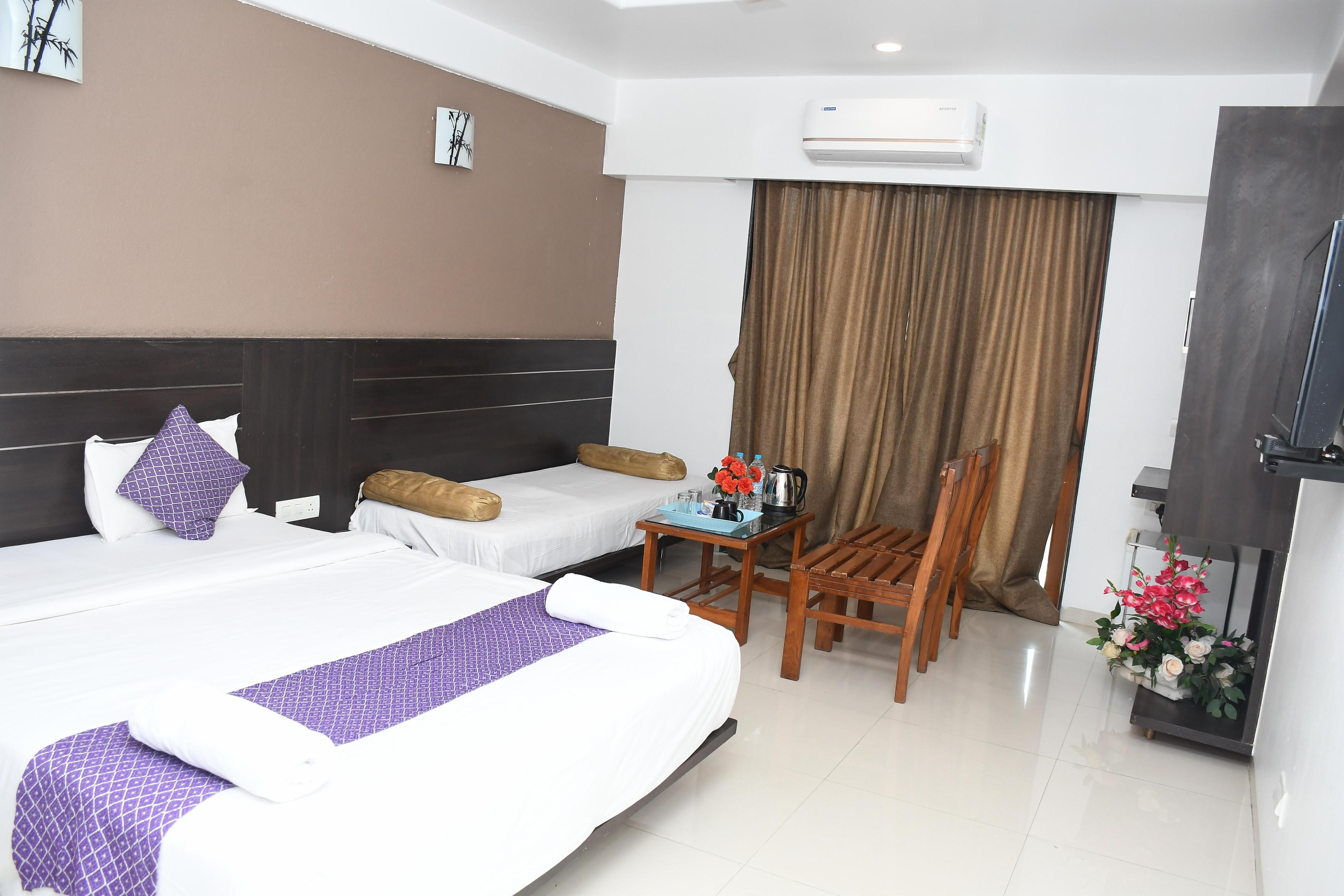 SUPERIOR ROOM 1