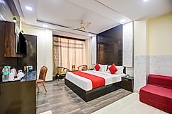 HOTEL KINGS INN, Delhi