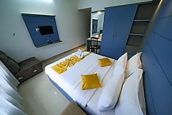 Kaypees Grande, Cochin